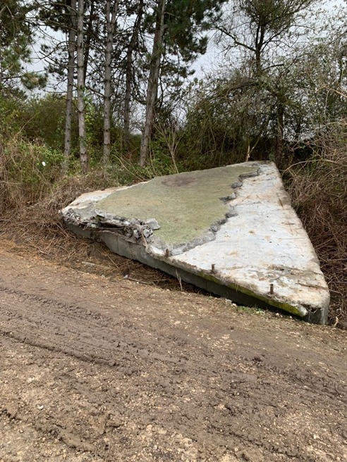 'Accident maritim pe Canalul Dunăre Marea Neagră - Un convoi s-a ciocnit de apuntamentele de pe Canalul Dunăre Marea Neagră' de Paul Ionescu